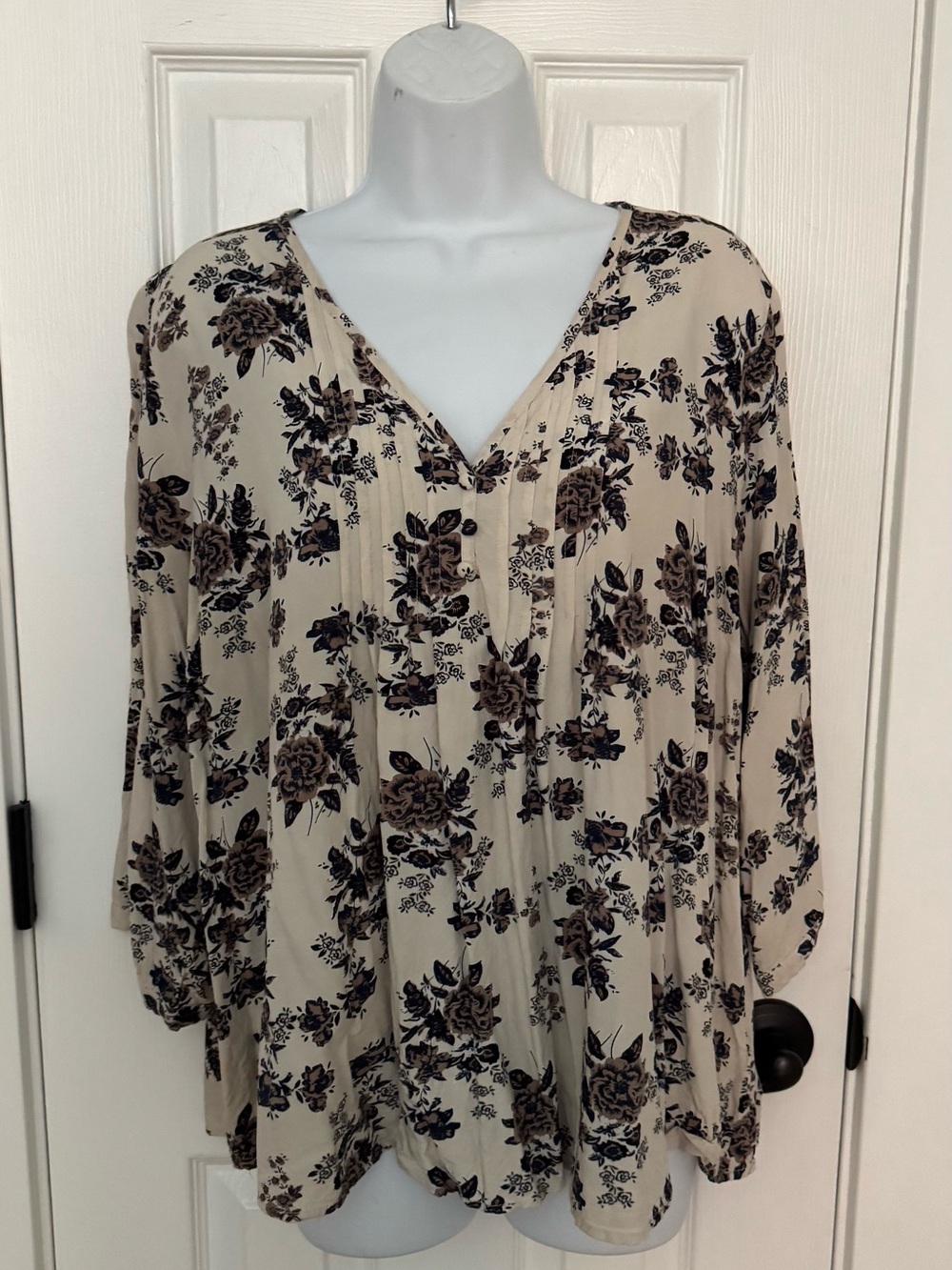 fun 2 fun Beige Floral V-Neck Tunic